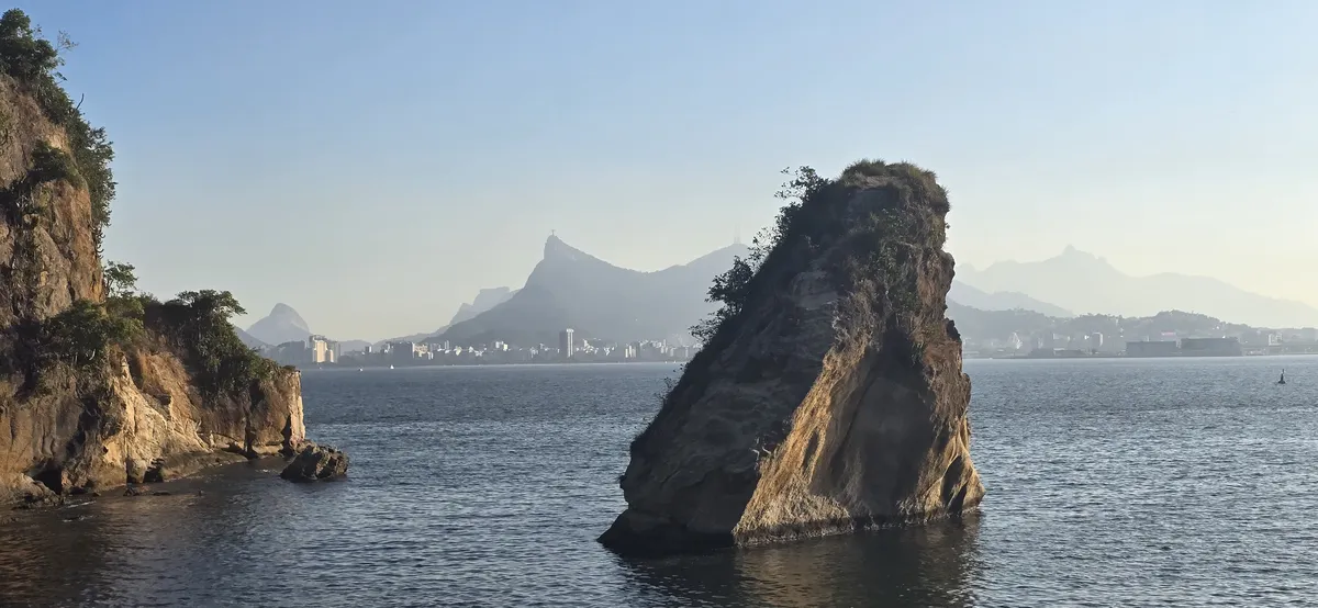 Musée d'Art Contemporain MAC de Niterói par Oscar Niemeyer