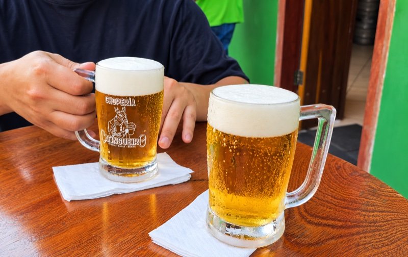 Catingueiro Choperia à Lençóis, bières artisanales pression et ambiance conviviale